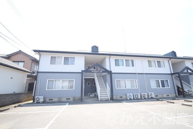 物件外観写真1　(外はこのようになっています)