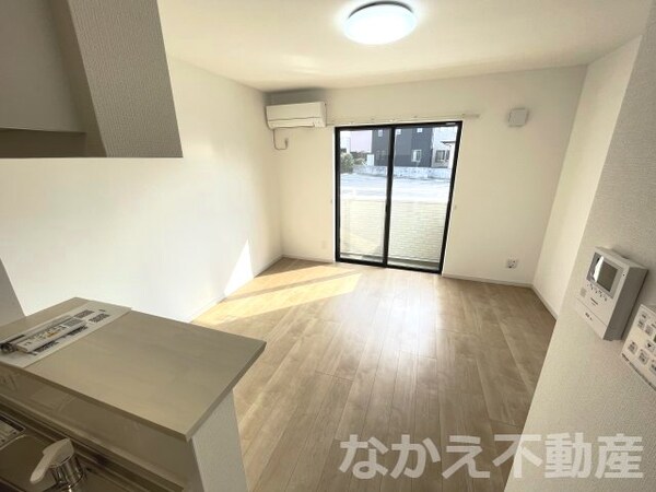 寝室(落ち着いて過ごせるお部屋なので、寝室にいかがでしょうか)