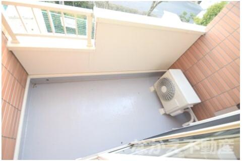 物件内観写真10　(バルコニーがあります)