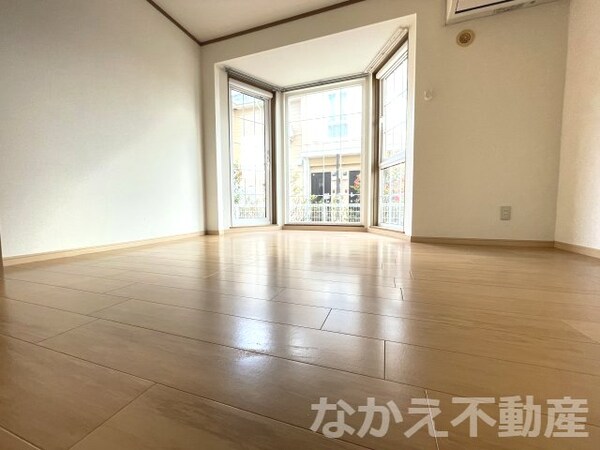 洋室(個人の部屋や寝室として使える洋室です)