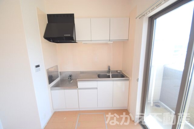 物件内観写真5　(お料理しやすいキッチンです)