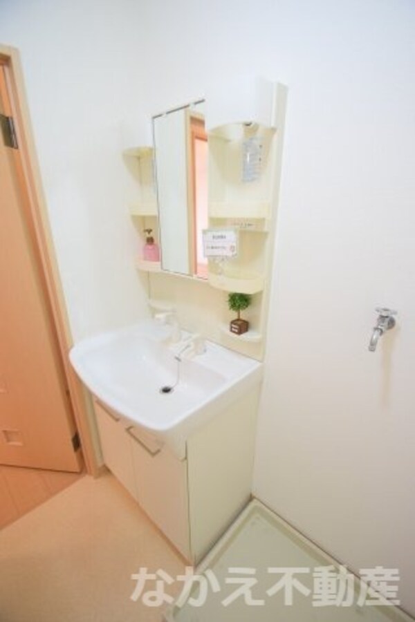 洗面・脱衣所(コンパクトで使いやすい洗面所)