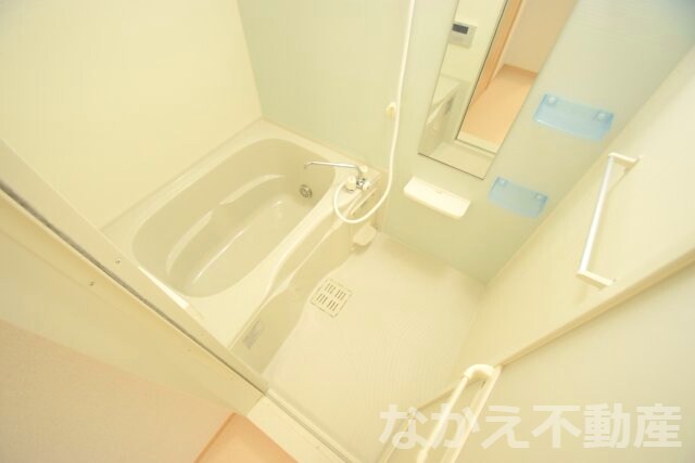 物件内観写真7　(お風呂です)