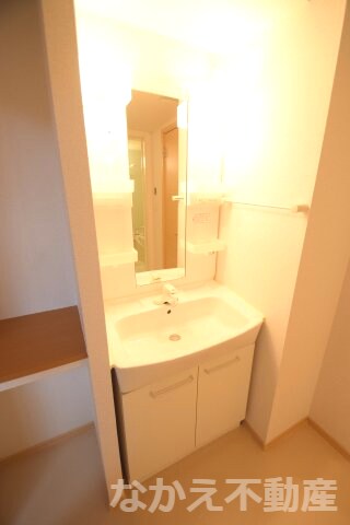 物件内観写真9　(脱衣スペースもあります)