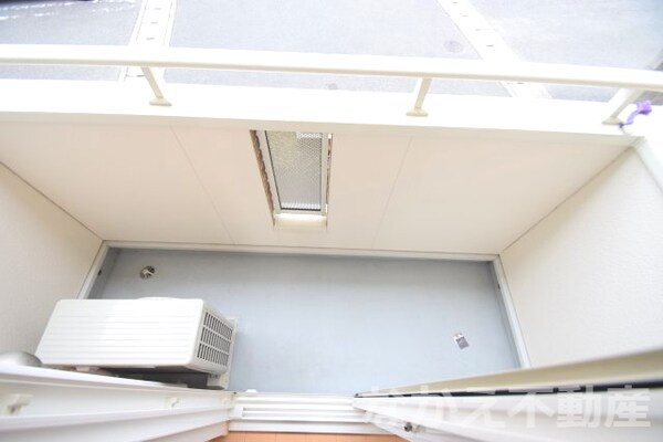 バルコニー(バルコニーがあります)