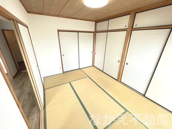 和室(日本らしい落ち着いた雰囲気の和室です)