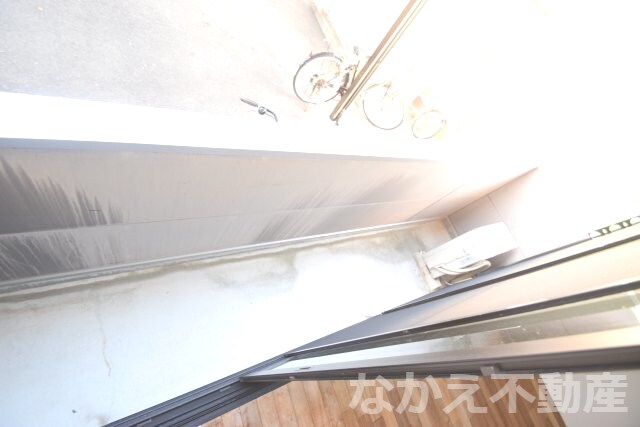 物件内観写真10　(落ち着いた時間を過ごせるバルコニーです)