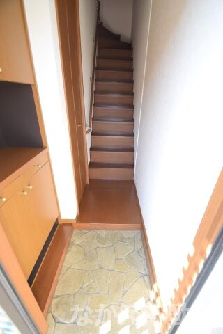 物件内観写真6　(きれいな玄関です)