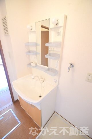 物件内観写真9　(脱衣スペースもあります)