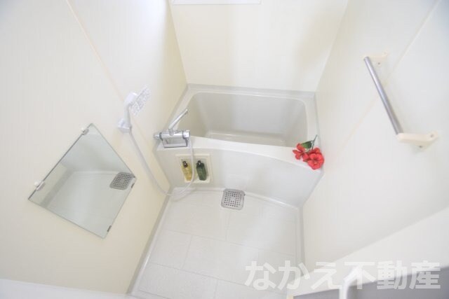 物件内観写真6　(ゆったり過ごせるお風呂です)