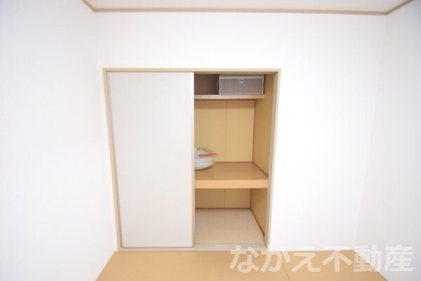 収納(便利な収納スペースです)