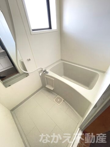 物件内観写真6　(コンパクトで使いやすいお風呂です)