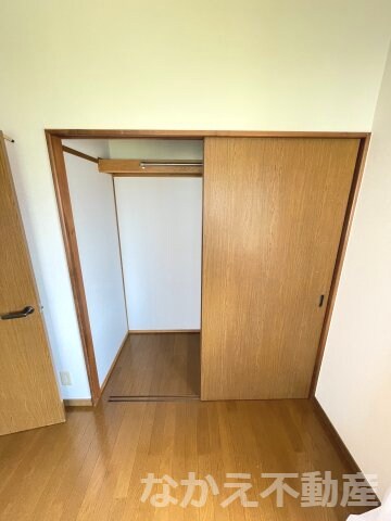 物件内観写真11　(便利な収納スペースです)