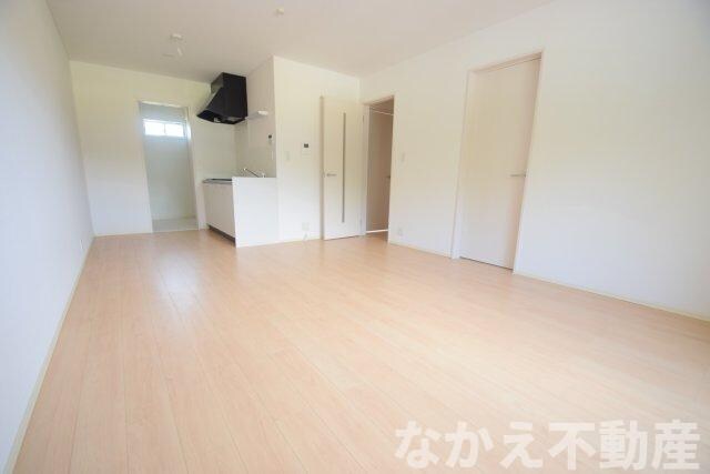 物件内観写真2　(おしゃれなリビングです)