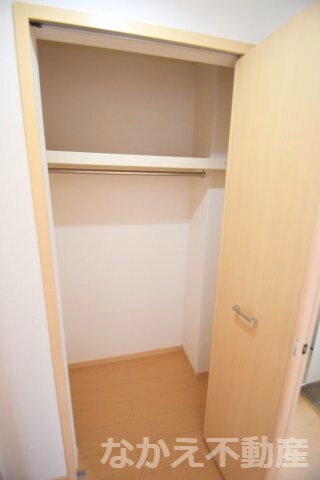 物件内観写真11　(ちょっとした収納スペースも充実しています)