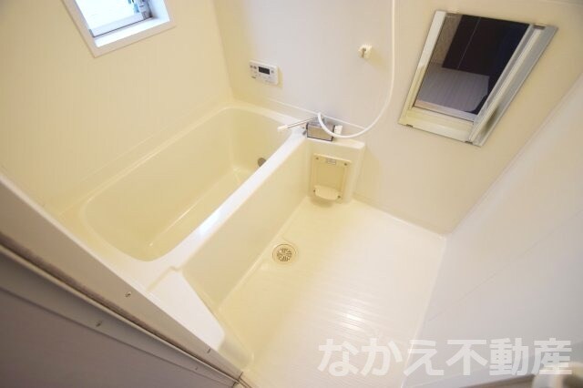 物件内観写真7　(お風呂で日々の疲れを落としましょう)