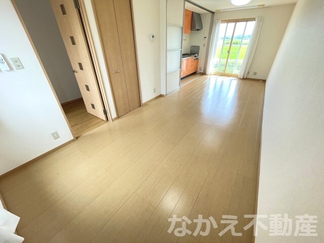 物件内観写真3　(ゆったり過ごせるリビングです)