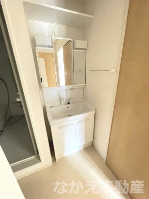 洗面・脱衣所(広い洗面スペース)