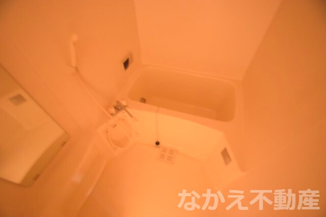 物件内観写真5　(コンパクトで使いやすいお風呂です)