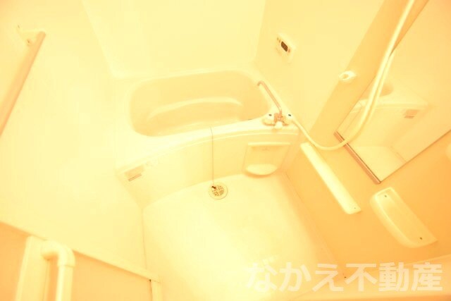 物件内観写真8　(お風呂です)