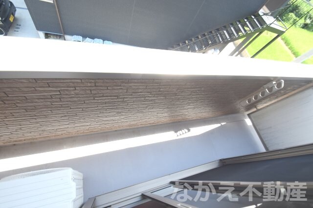 物件内観写真14　(外からの目が気にならないバルコニーで洗濯物が干せます)