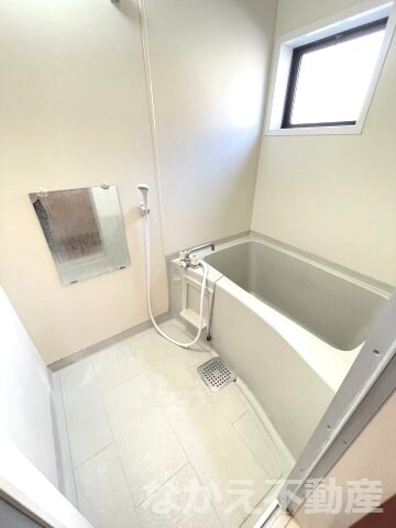 物件内観写真4　(日々の暮らしに欠かせないお風呂です)