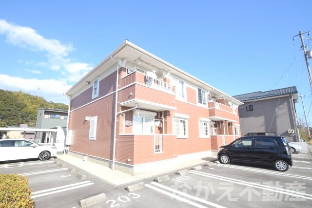 物件外観写真1　(物件の外観です)