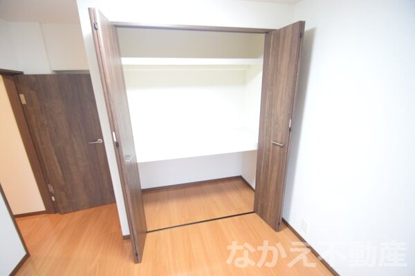 収納(たっぷりとした収納スペースです)