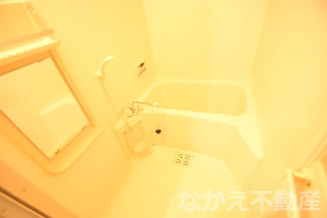 物件内観写真6　(コンパクトで使いやすいお風呂です)