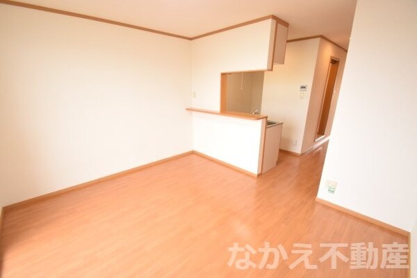 寝室(広くて明るい寝室)