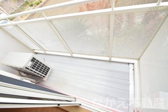 物件内観写真13　(バルコニーがあります)