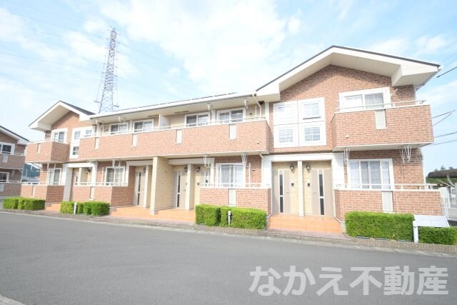 物件外観写真1　(建物外観を気になさる方へ、見た目の良い物件です)