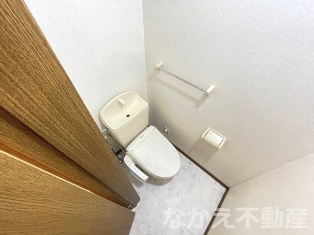 物件内観写真8　(コンパクトで使いやすいトイレです)