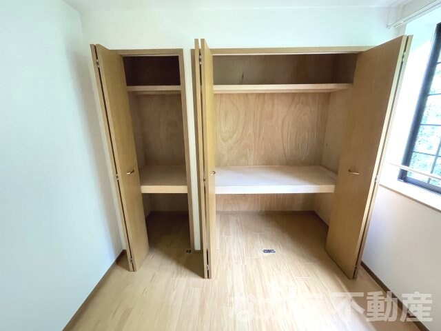 物件内観写真14　(収納スペース豊富です)