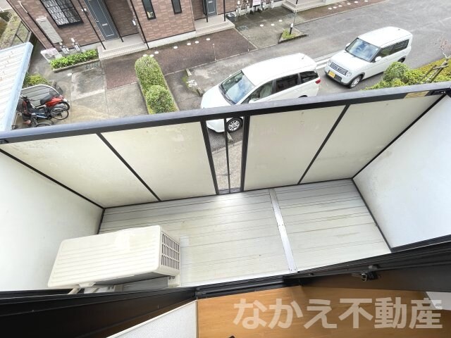 物件内観写真15　(外からの目が気にならないバルコニーで洗濯物が干せます)