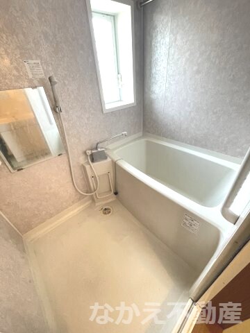 物件内観写真7　(お風呂です)