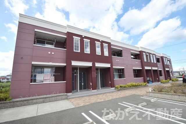 物件外観写真1　(物件の外観です)