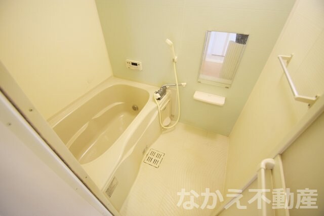 物件内観写真6　(日々の暮らしに欠かせないお風呂です)