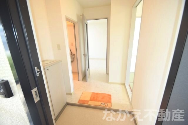 物件内観写真9　(落ち着いた玄関です)