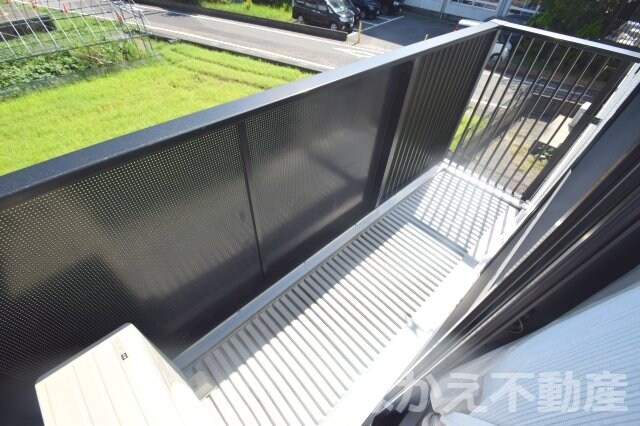 物件内観写真12　(バルコニーがあります)