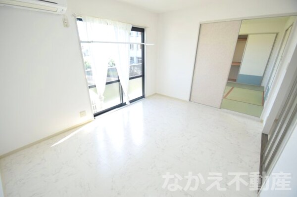 寝室(寝室です)