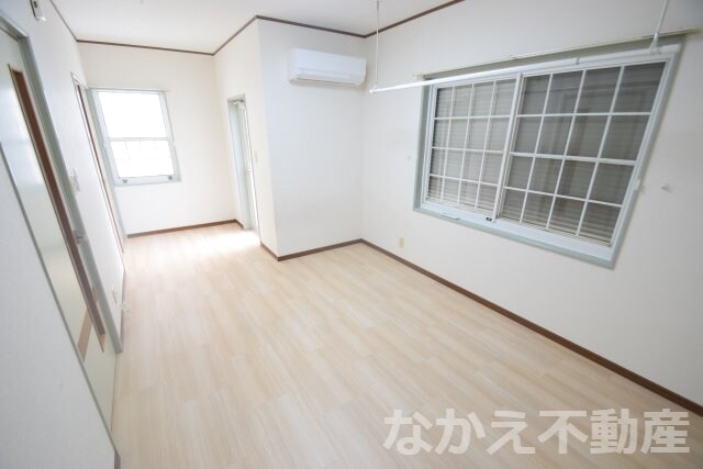 物件内観写真4　(おしゃれなリビングです)