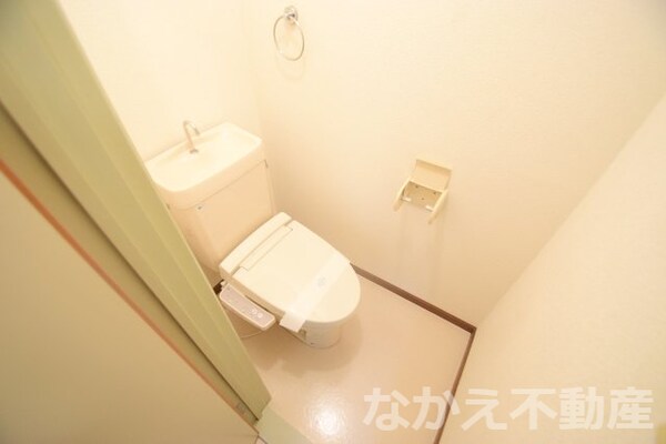 トイレ(ゆったりとした空間のトイレです)