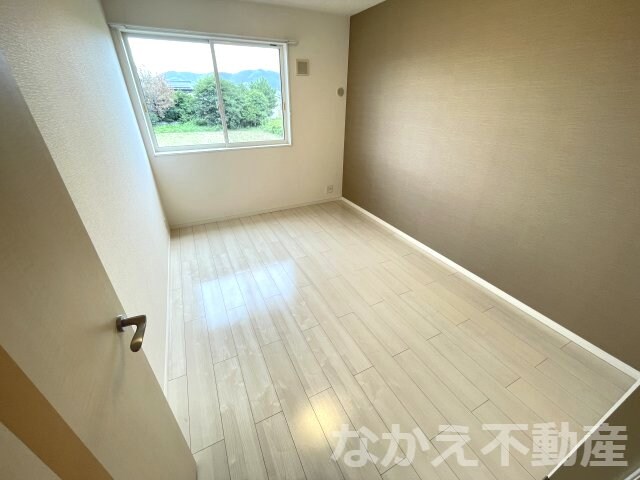 物件内観写真3　(ゆとりの広さです)