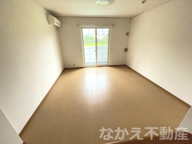 物件内観写真5　(ゆとりの広さです)