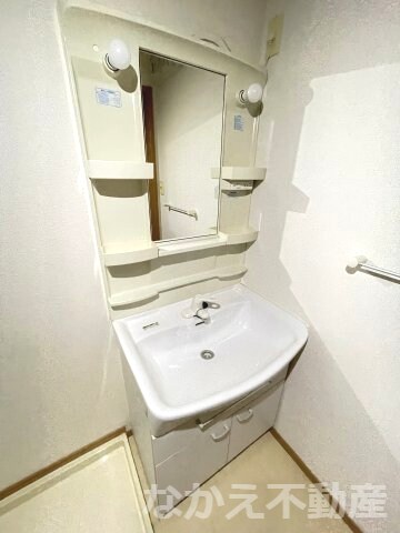 物件内観写真10　(スペースが確保できる洗面所です)