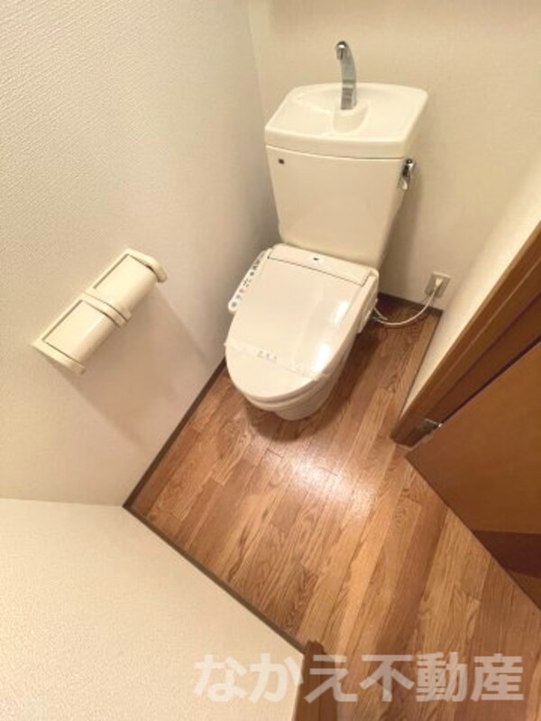 トイレ(コンパクトで使いやすいトイレです)