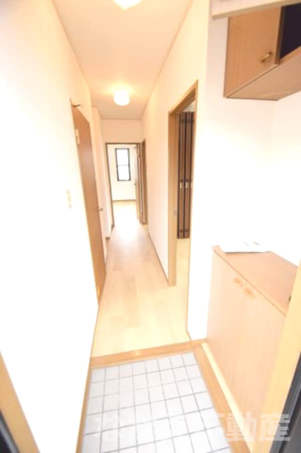 玄関(収納もある玄関です)