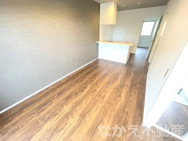 物件内観写真2　(使いやすいリビングです)