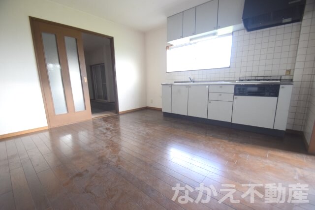 物件内観写真3　(使いやすいリビングです)